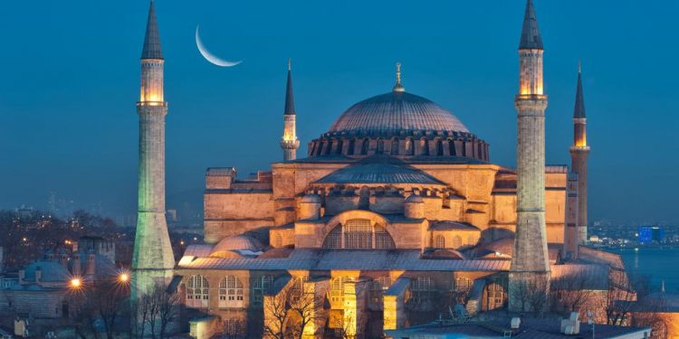 Kültür Turizminin Dış Ticaret Etkisi: Ayasofya, Konya Mevlana ve Diğerleri